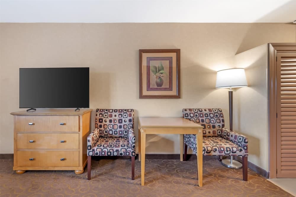 Standard Room, 2 Queen Beds, Non Smoking