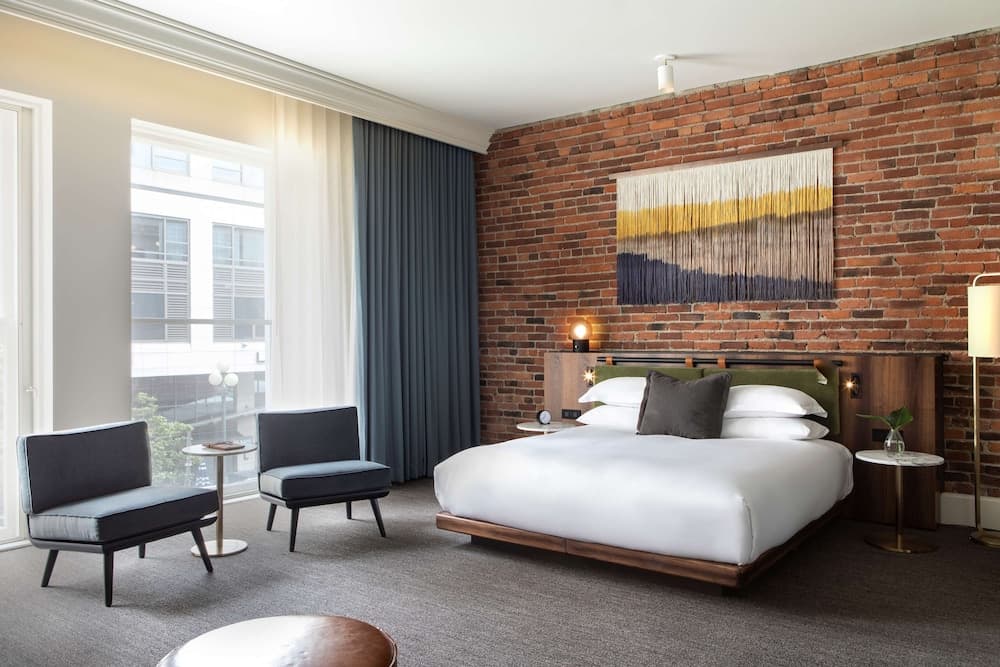 Grand Suite, 1 King Bed (Alexis)