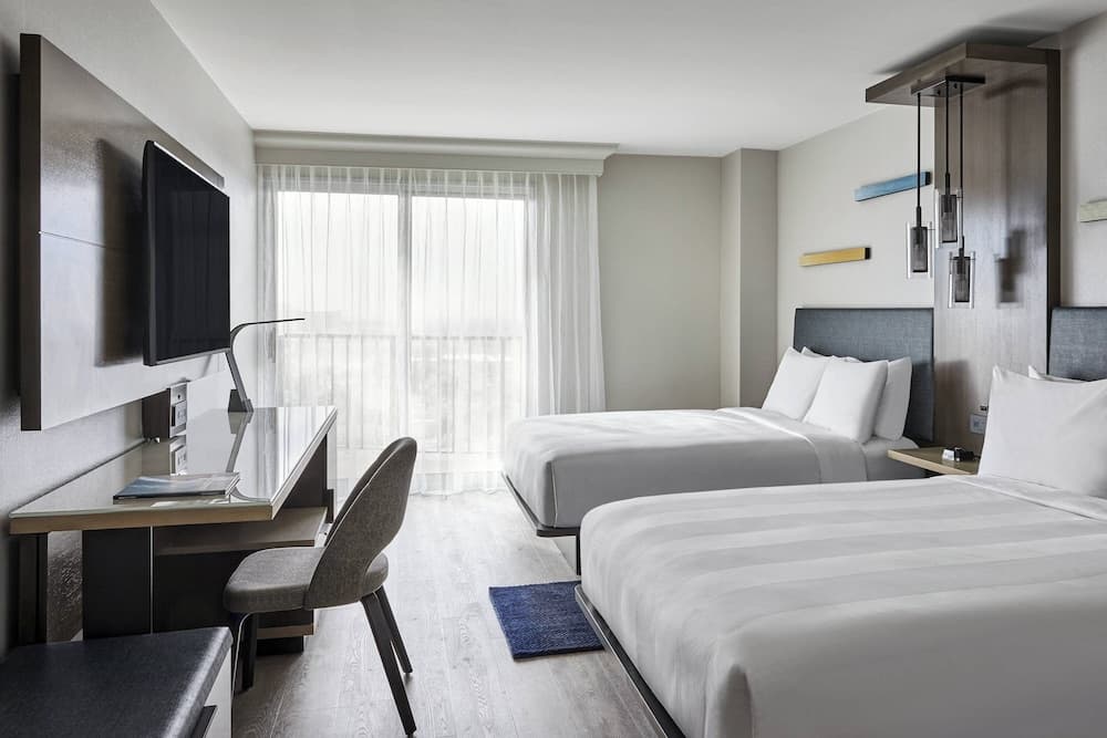 Standard Room, 2 Queen Beds (Mobility/Hearing Accessible, Tub)