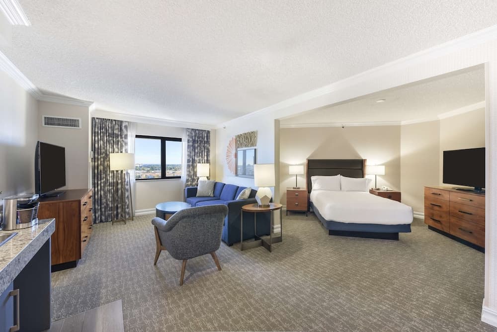 Family Suite - 1 King, 1 Double & 1 Queen Sofabed
