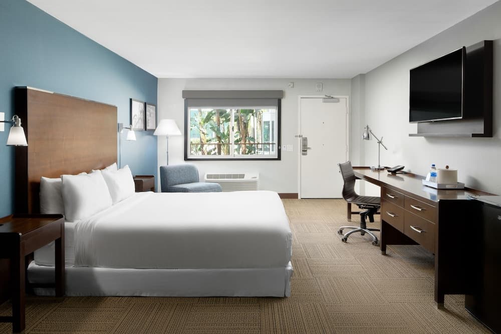 Room, 1 King Bed with Sofa bed, Pool View