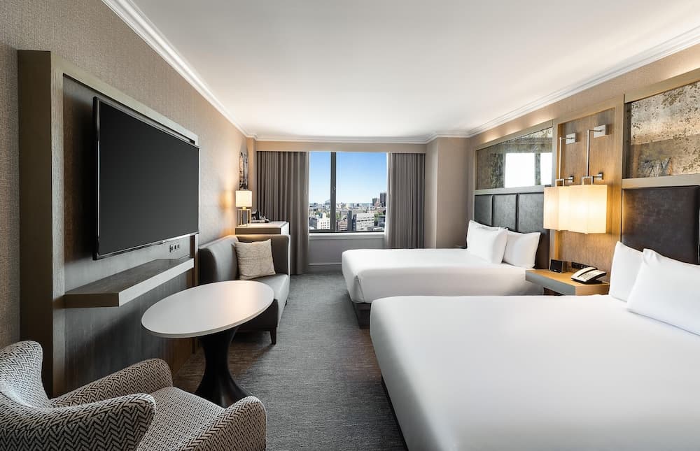 Room, 2 Queen Beds, City View
