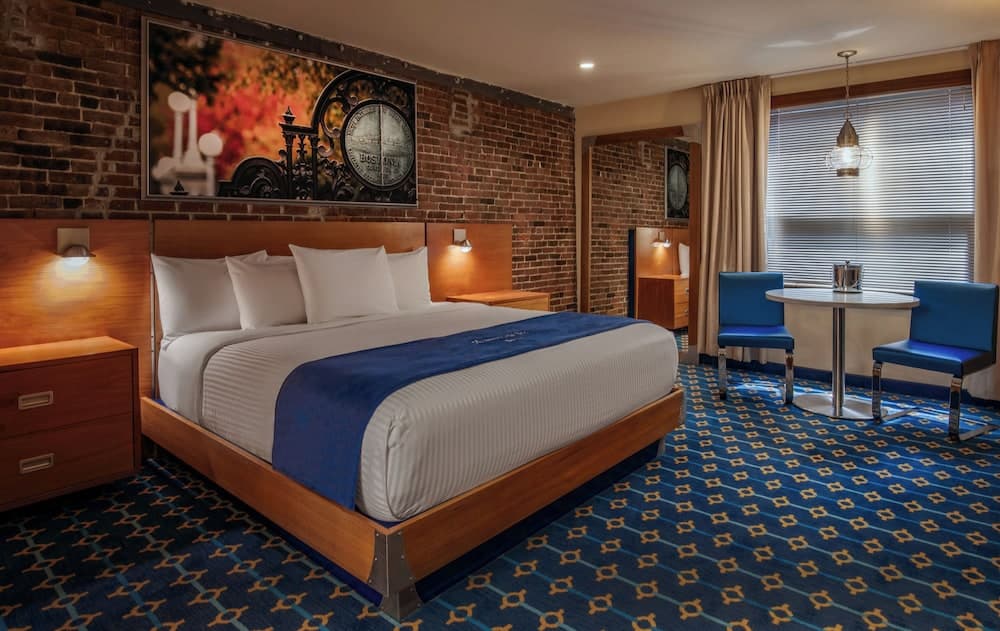King Atrium View Room