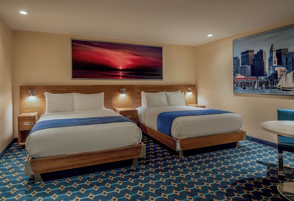 Cabin, 2 Queen Beds, No Windows