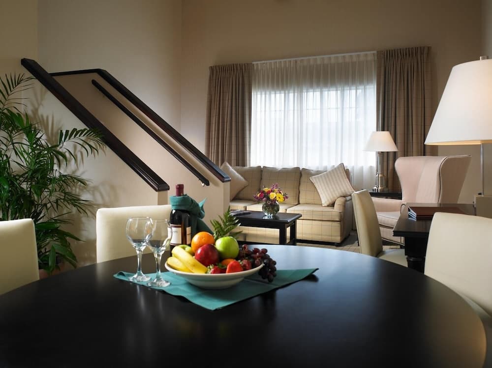 Majestic Suite with Sofa Sleeper