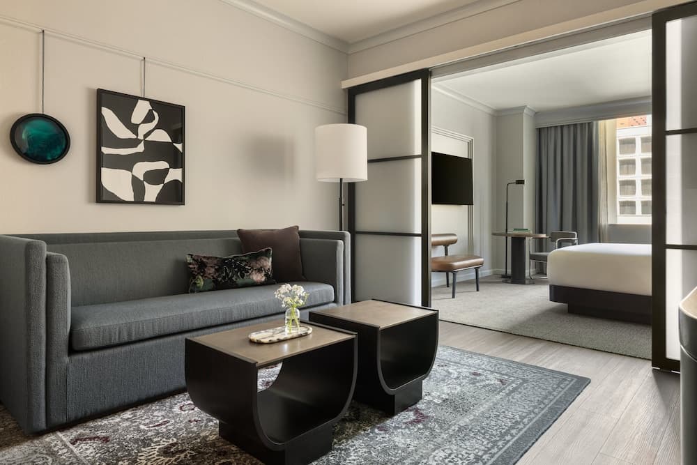 Suite, Accessible (Monte Carlo)