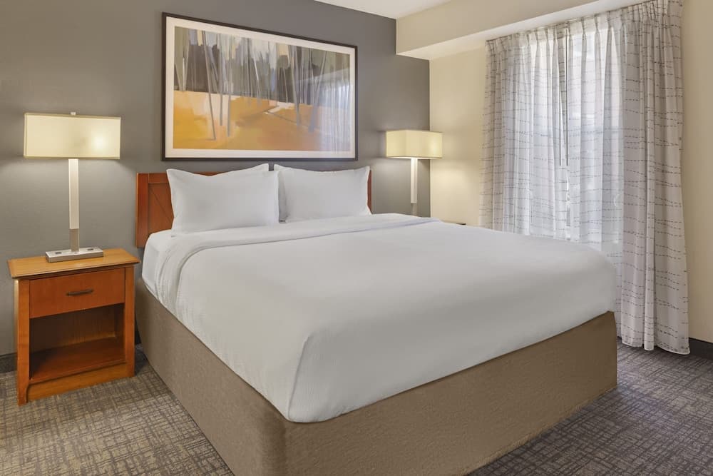 Suite, 1 Bedroom (Mobility/Hearing Accessible, Tub)