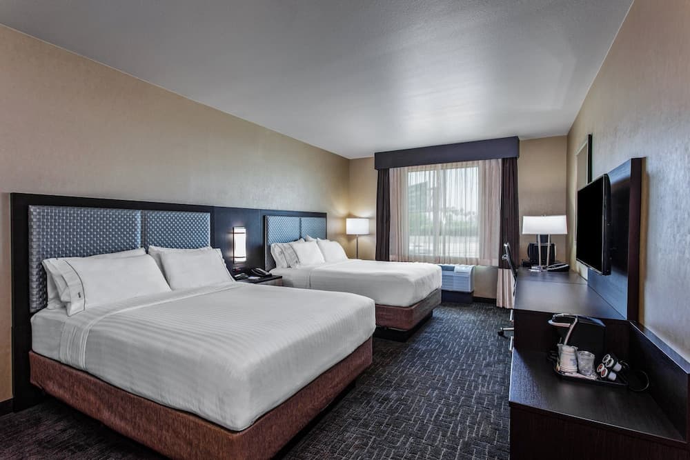 Standard Room, 2 Queen Beds