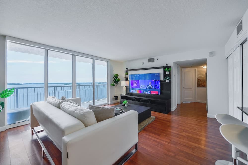 Luxury Condo, 3 Bedrooms, Ocean View
