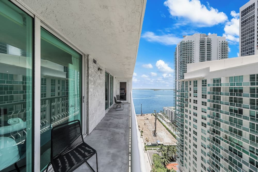 Condo, 2 Bedrooms, Balcony, Sea View