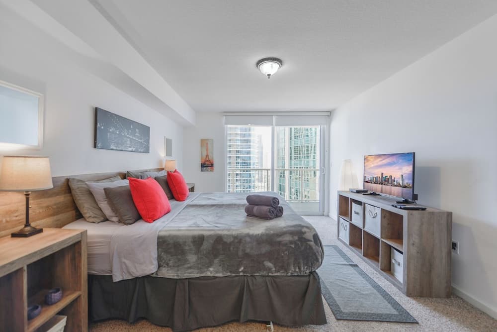 Condo, 1 Bedroom, Balcony, City View