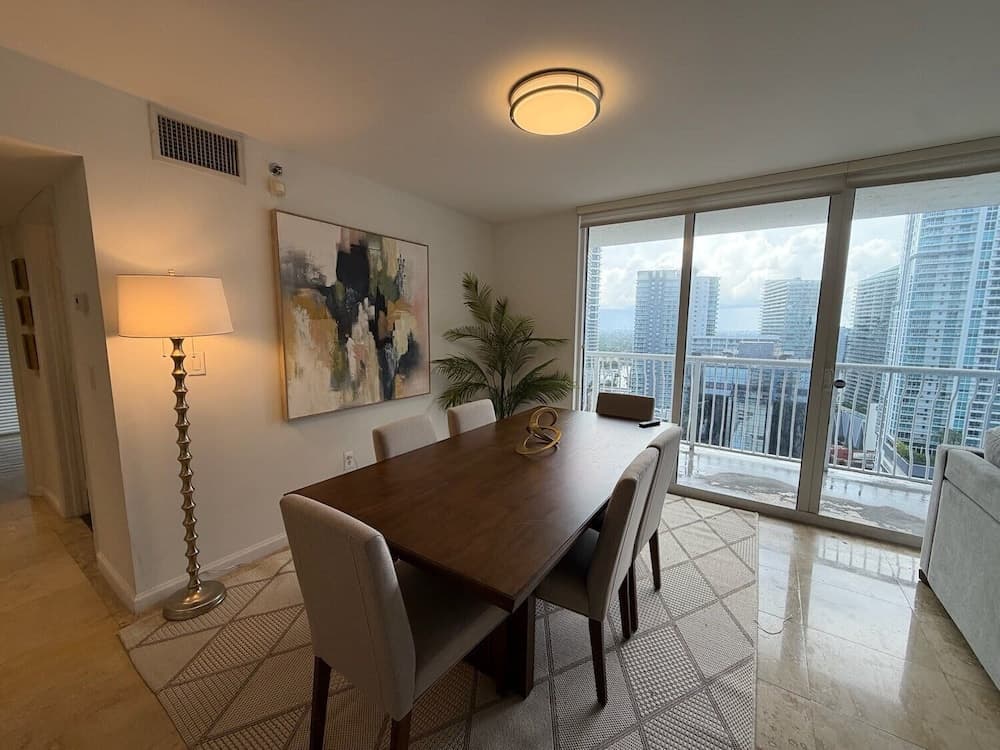 Luxury Condo, 2 Bedrooms, Sea View