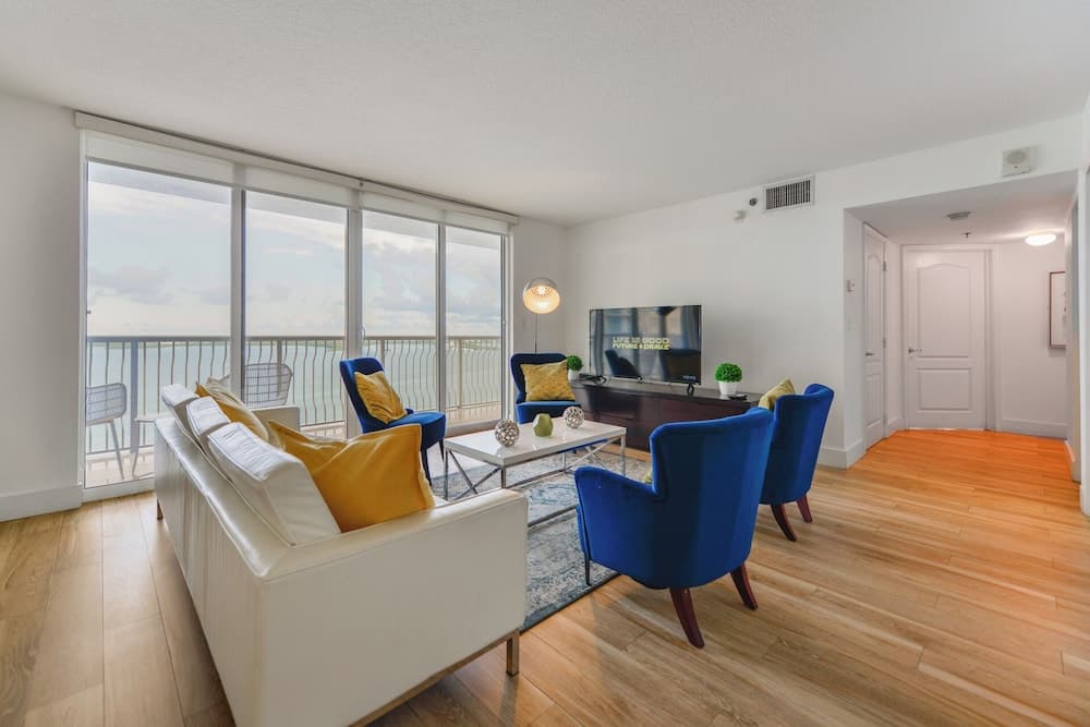 Condo, 3 Bedrooms, Balcony, Ocean View