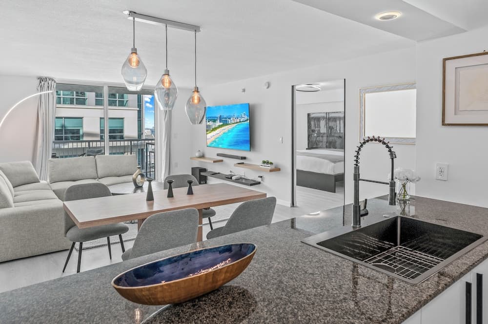 The Club At Brickell Bay Voila Rentals hotel photo