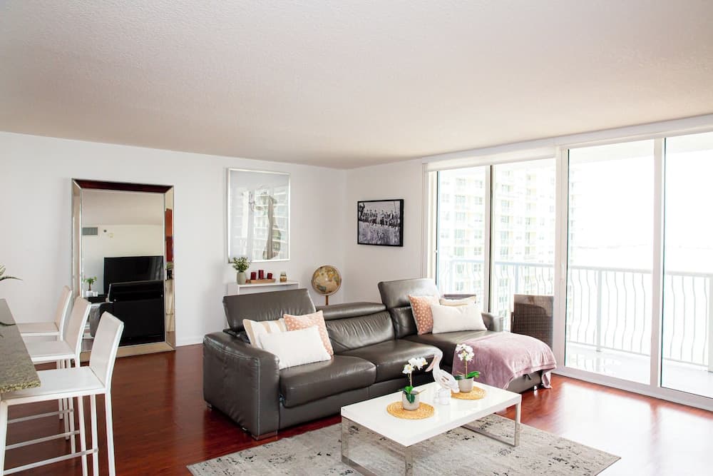 Comfort Apartment, 3 Bedrooms, Balcony, Bay View