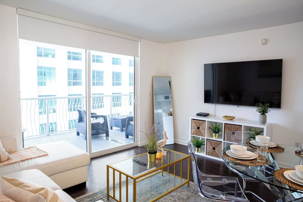 Family Apartment, 2 Bedrooms, Balcony, Sea Facing