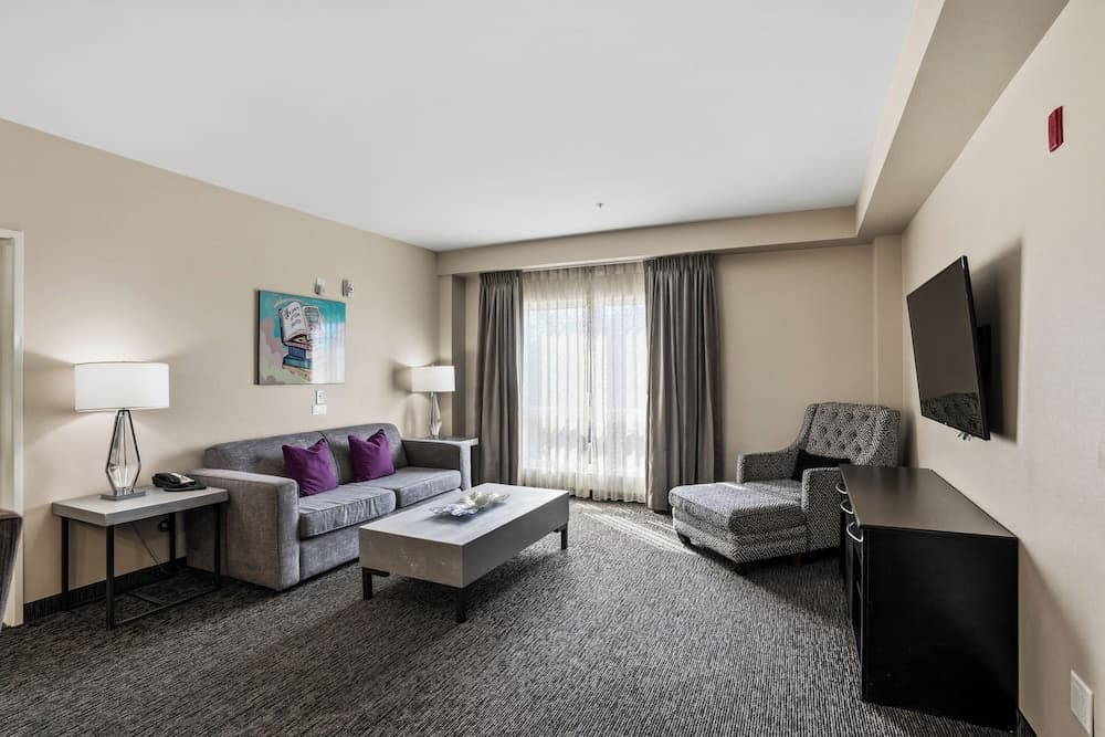 Legacy 2 Room Suite
