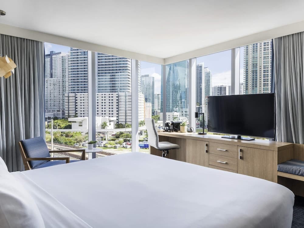 Executive Suite, 1 Bedroom, Accessible, City View