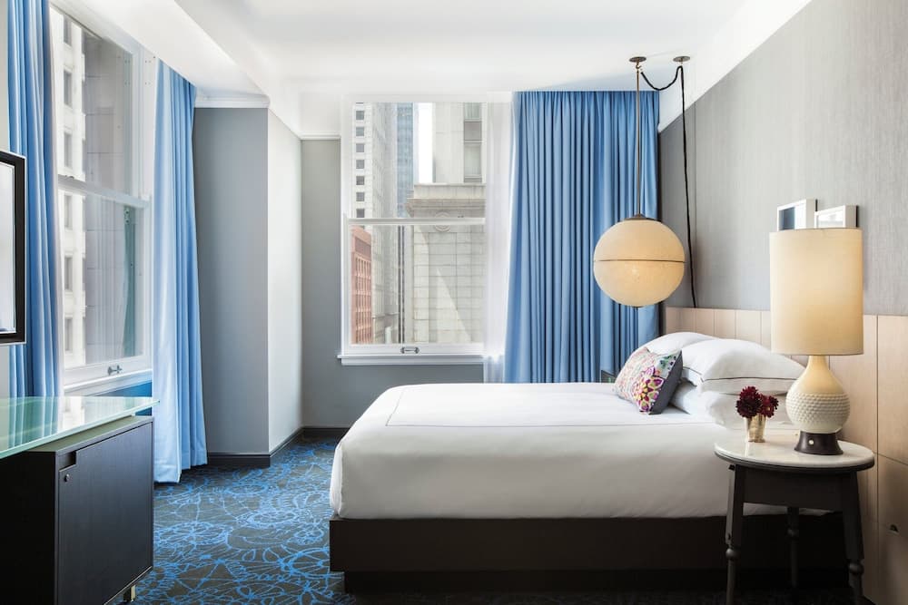 Studio Suite, 1 King Bed (Deep Soaking Tub)
