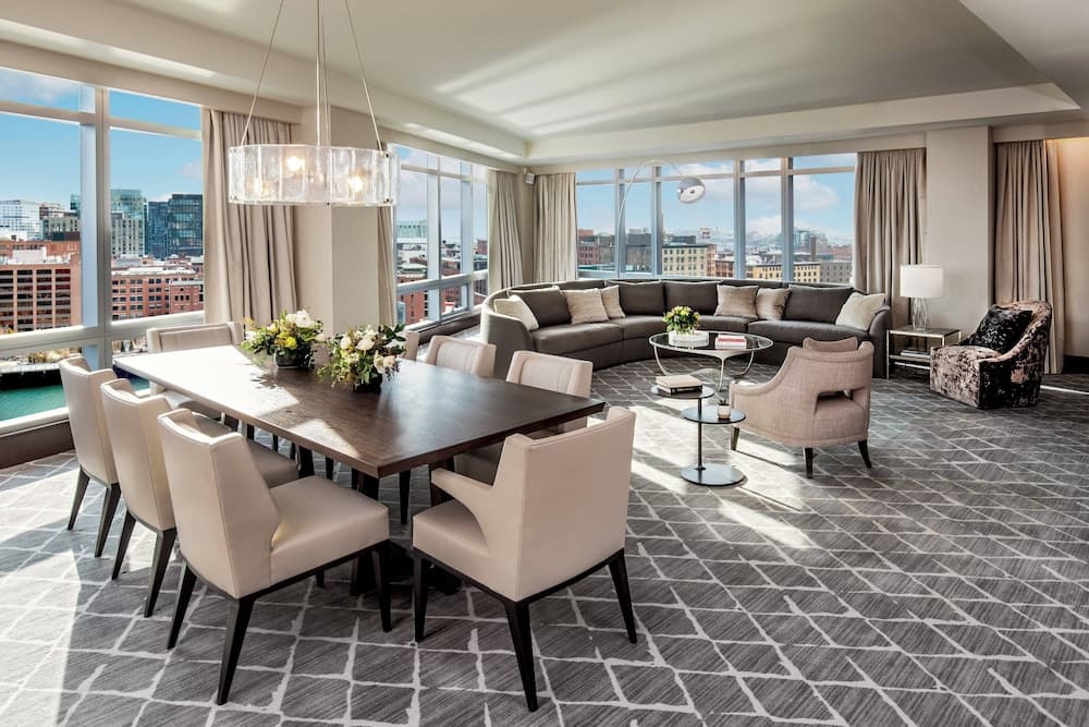 Presidential Suite, Multiple Beds