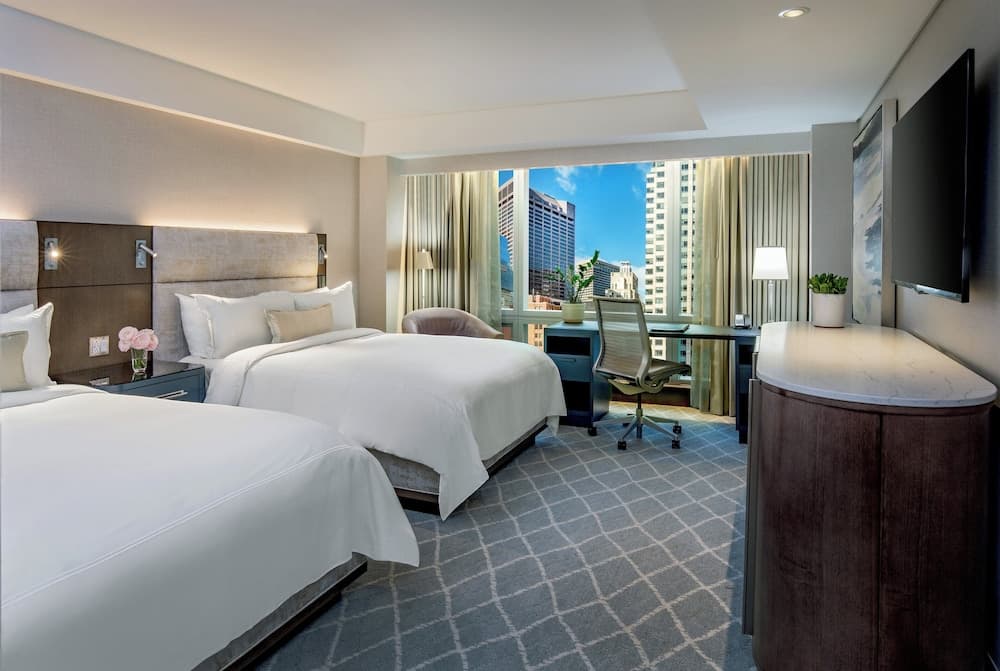 Room, 2 Queen Beds (Fort Point Channel View)