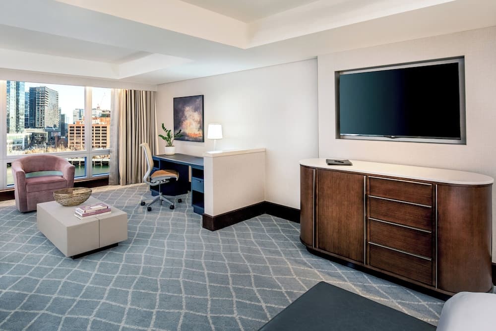 Junior Suite, 1 King Bed