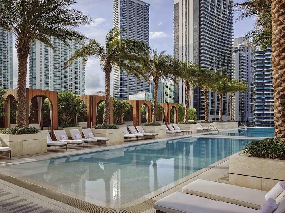 SLS LUX Brickell hotel photo