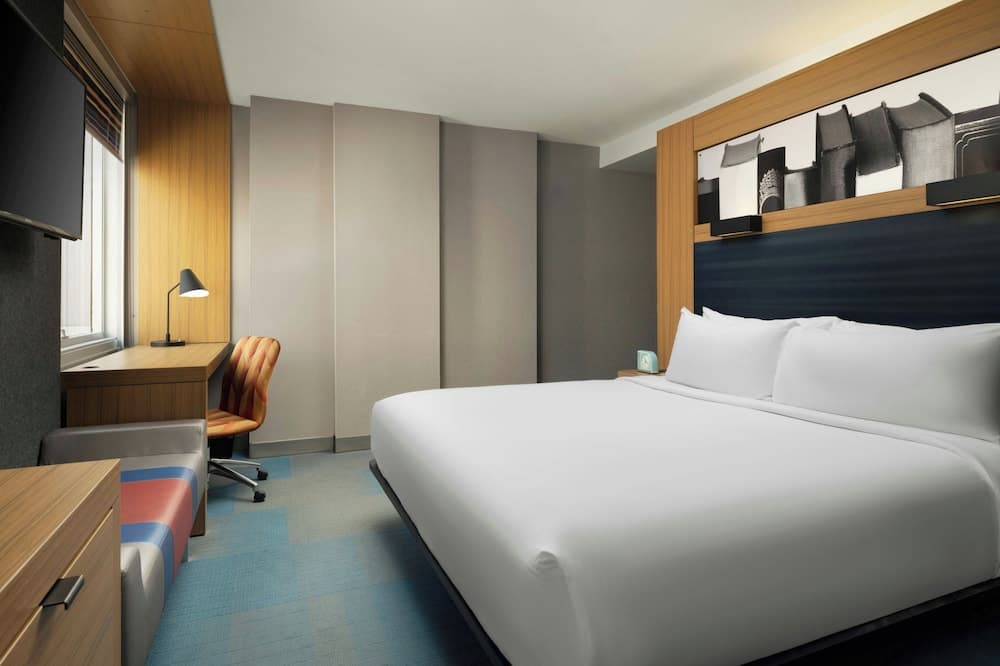 Traditional Room, 1 King Bed