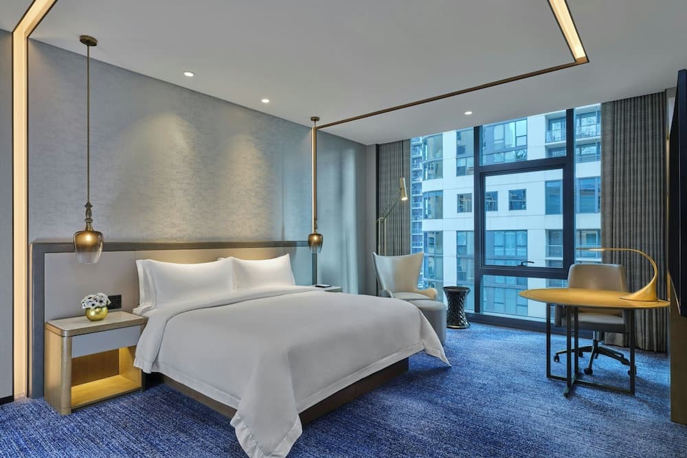 Superior Room, 1 King Bed (Hearing Accessible)